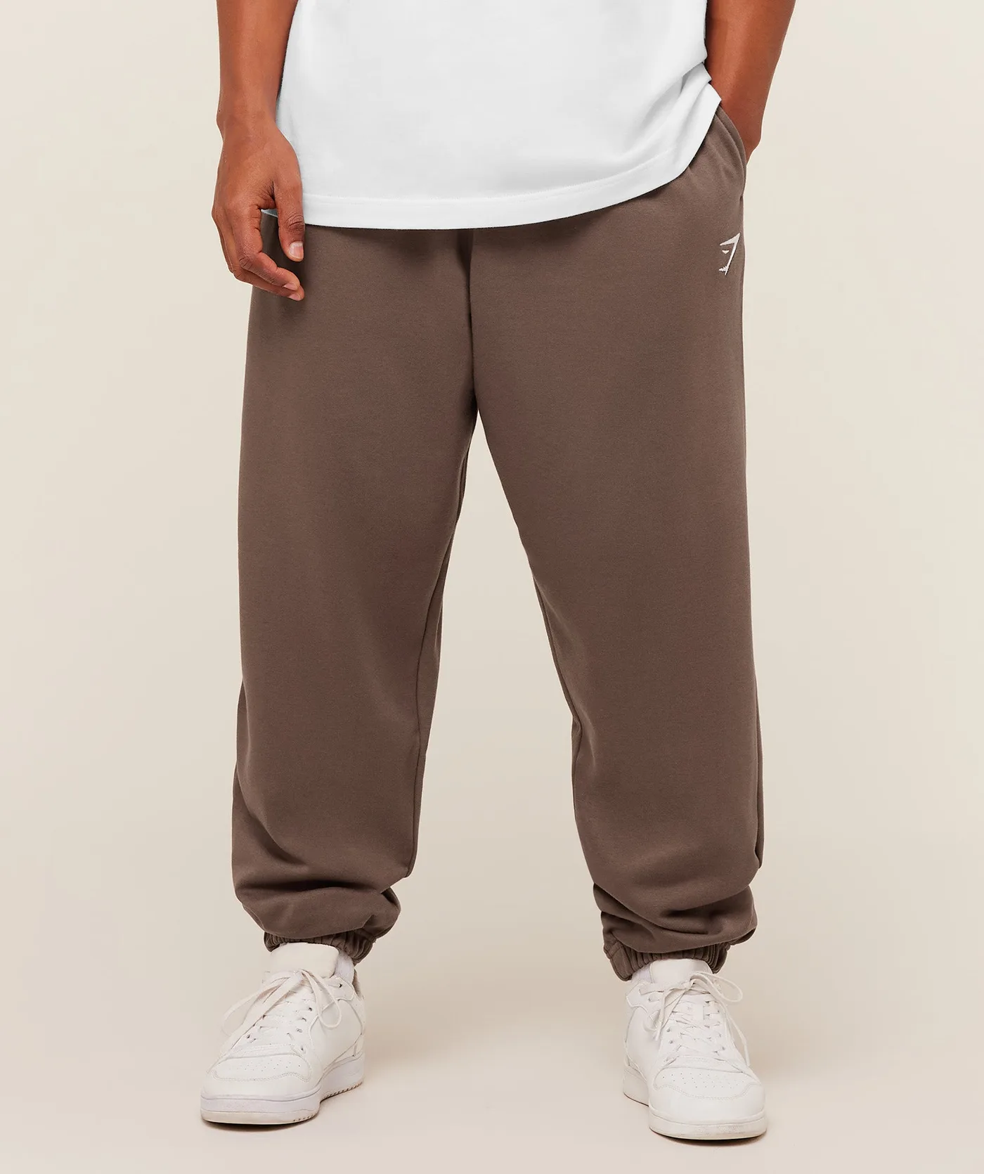 Gymshark Crest Oversized Jogger - Soft Brown